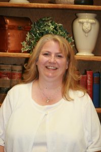 julie-vasquez-wedgewood-assisted-living-administrator