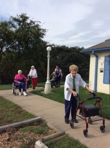 wedgewood-gardens-assisted-living-walking-club